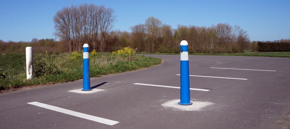 Bollard maintenance and care - TPS Industrial