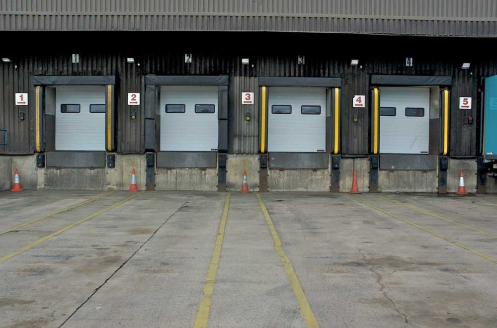 Considerations When Purchasing a Dock Leveller - TPS Industrial